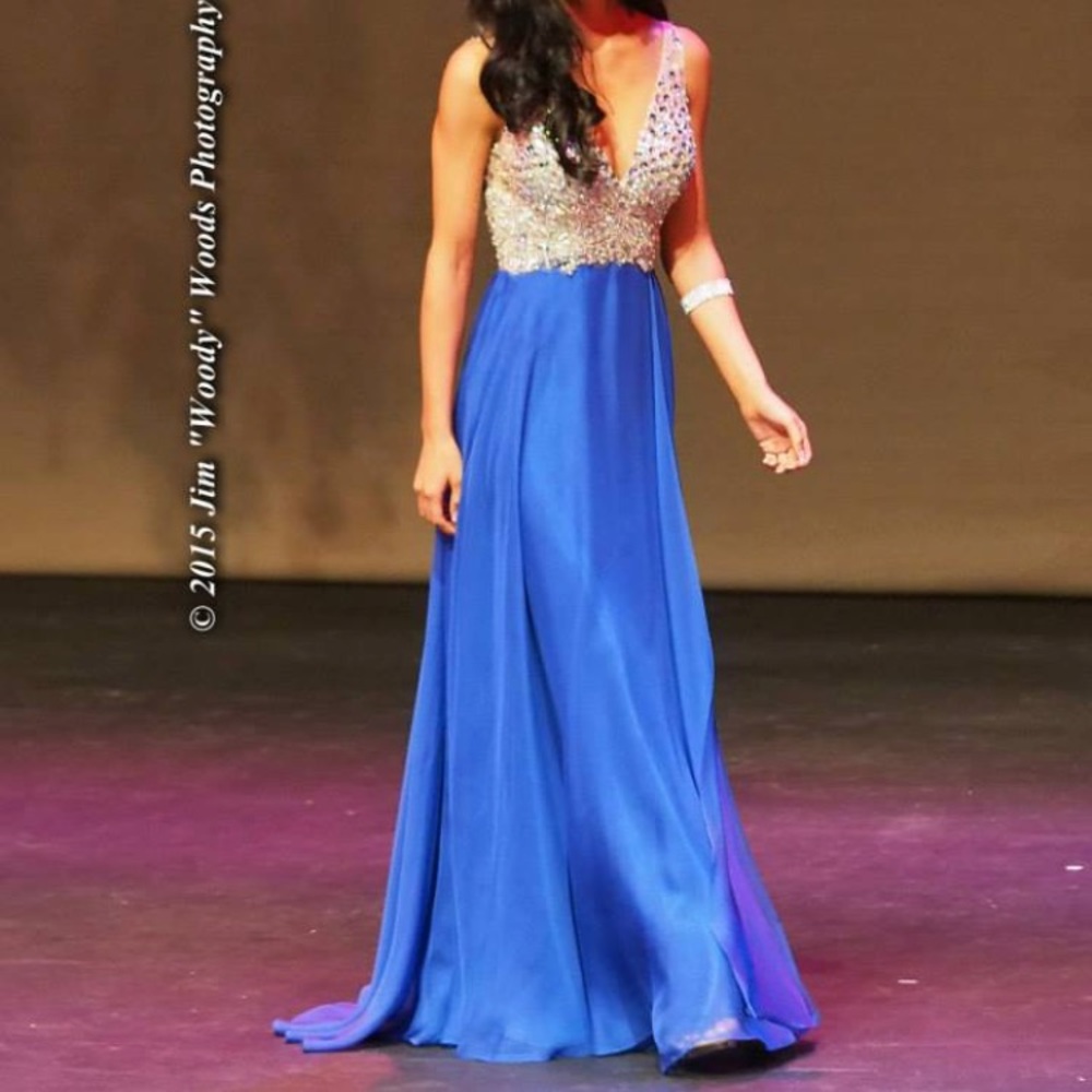 Blue prom press